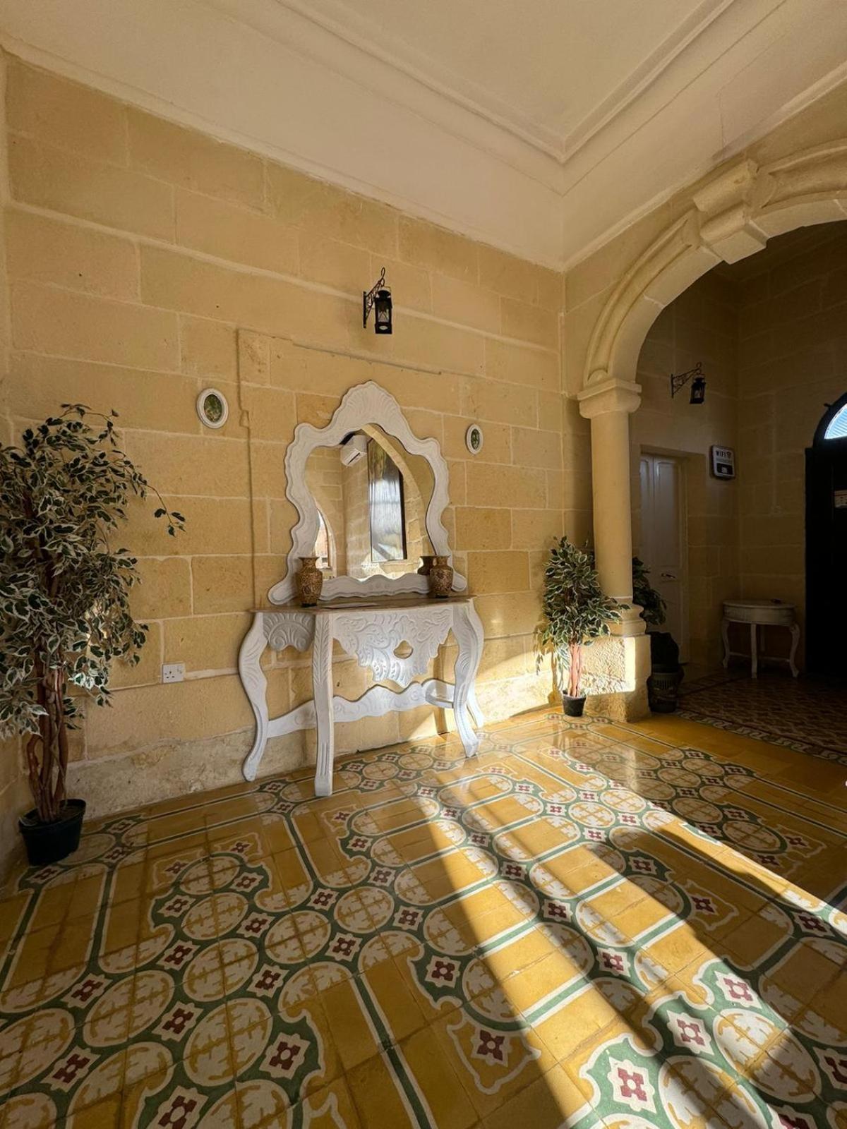 Tal-Kaptan Guest House Victoria Exterior photo